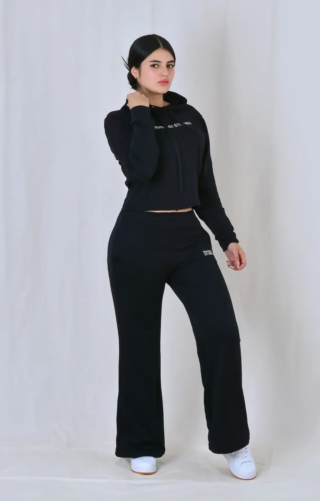 Conjunto para mujer unicolor negro, pantalon bota ancha, Klover